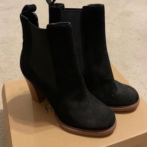 Marc Fisher Suede boots